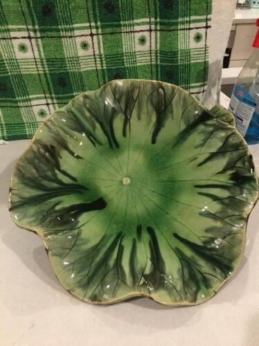 Free Formed Lily Plate-Green-Lg, Product is Food Safe